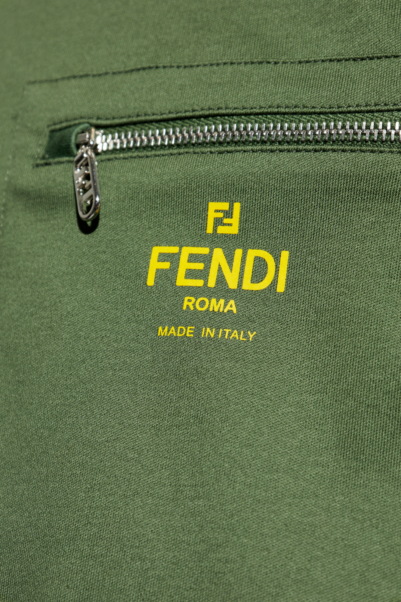 FENDI FENDI GREEN T-SHIRT WITH LOGO シンプル Tシャツ ロゴ FENDI Slogan-Print Short-Sleeve Cotton T-Shirt 6-12 Years in